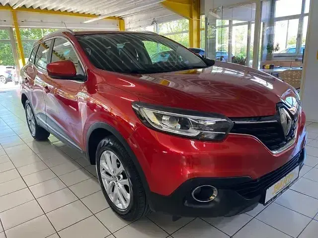 Gebraucht Renault Kadjar Experience 131 PS (96 kW) 2015 Feuerrot SUV