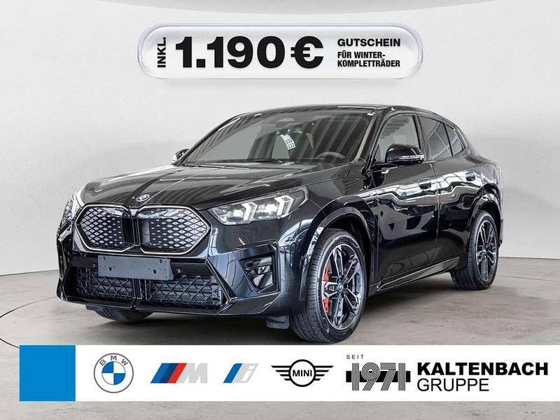 Schwarz Neu 2025 BMW iX2 M Sport SUV | 62.690 € (Etwas zu teuer) - Bild 1/3