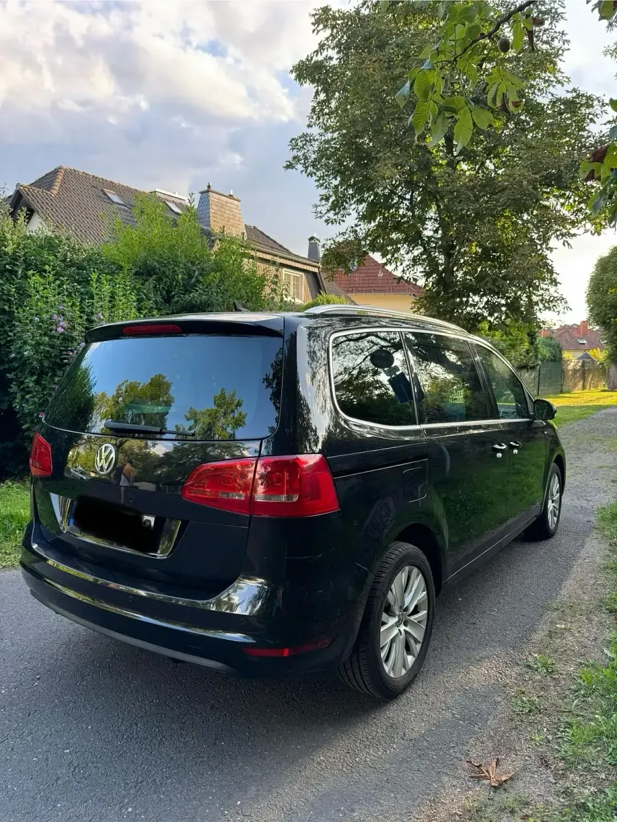 Gebraucht VW Sharan 140 PS (102 kW) 2013 Schwarz Van / Kleinbus