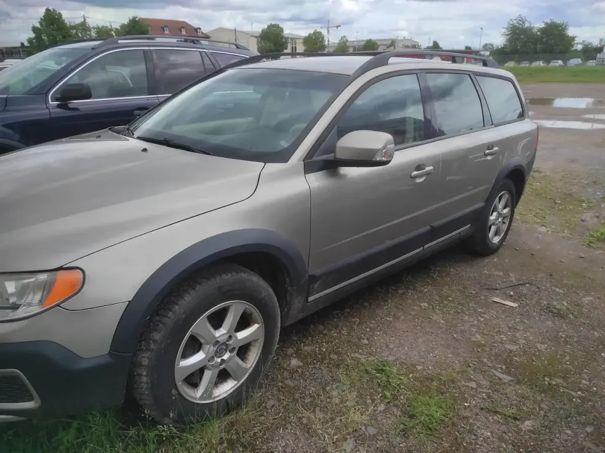 Gebraucht Volvo XC70 185 PS (136 kW) 2008 Braun Kombi