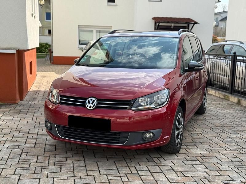 Gebraucht VW Touran Match 105 PS (77 kW) 2012 Rot Van / Kleinbus