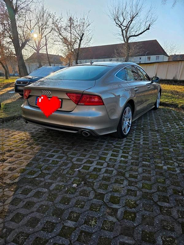 Gebraucht Audi A7 S-Line 245 PS (180 kW) 2011 Gold Kleinwagen