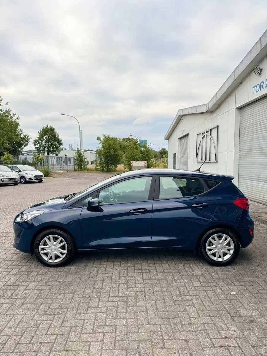 Gebraucht Ford Fiesta Trend 71 PS (52 kW) 2019 Blau Kleinwagen