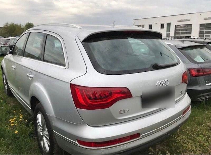 Gebraucht Audi Q7 Ambiente 245 PS (180 kW) 2012 Silber SUV