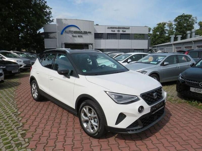 Schwarz Neu 2024 Seat Arona FR SUV | 25.890 € (Fairer Preis) - Bild 1/4