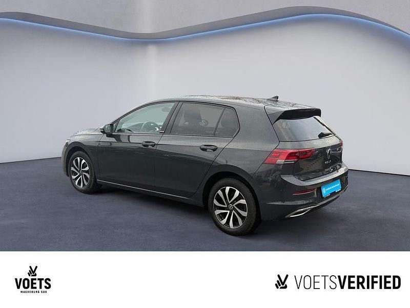 Gebraucht VW Golf VIII Active 116 PS (85 kW) 2022 Grau Limousine