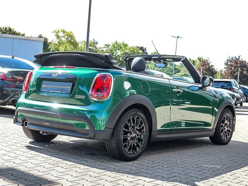 Gebraucht Mini Cooper Cabriolet Essential 136 PS (100 kW) 2022 Grün Cabrio