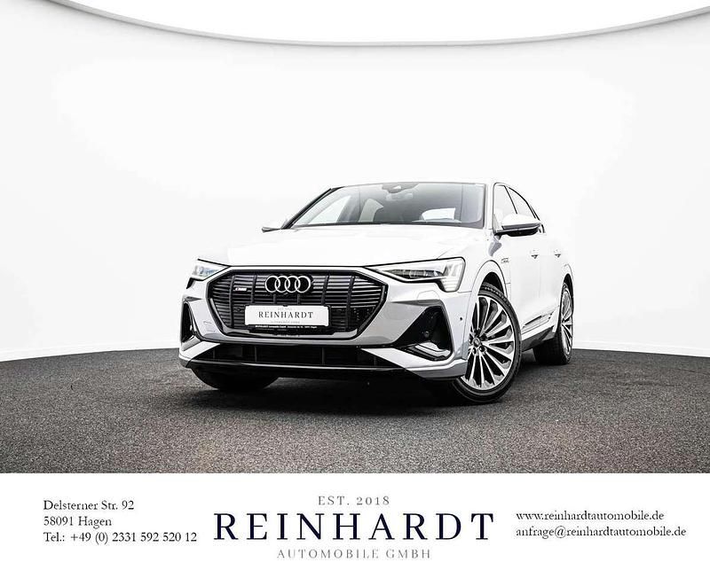 Florettsilber metallic Gebraucht 2022 Audi e-tron S-Line SUV | 34.555 € (Etwas zu teuer) - Bild 1/3