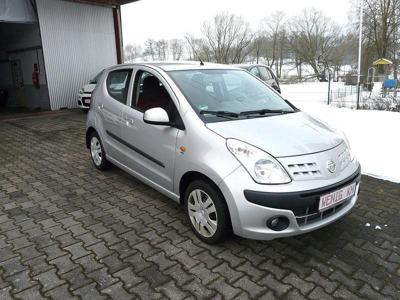 Gebraucht Nissan Pixo Acenta 68 PS (50 kW) 2011 Silver (m) Kleinwagen
