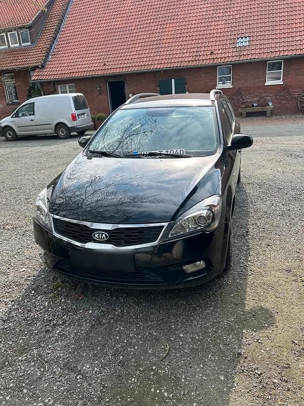 Używany Kia Ceed 2009 Czarny Hatchback