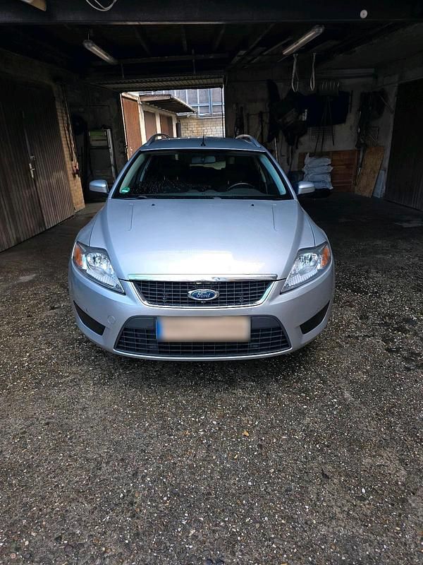 Gebraucht Ford Mondeo Trend 175 PS (128 kW) 2009 Silber Kombi