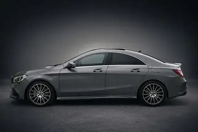 Gebraucht Mercedes CLA45 AMG AMG 381 PS (280 kW) 2017 Mountaingrau metallic Limousine