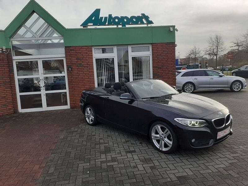 Gebraucht BMW 218 Advantage 150 PS (110 kW) 2016 Schwarz Cabrio