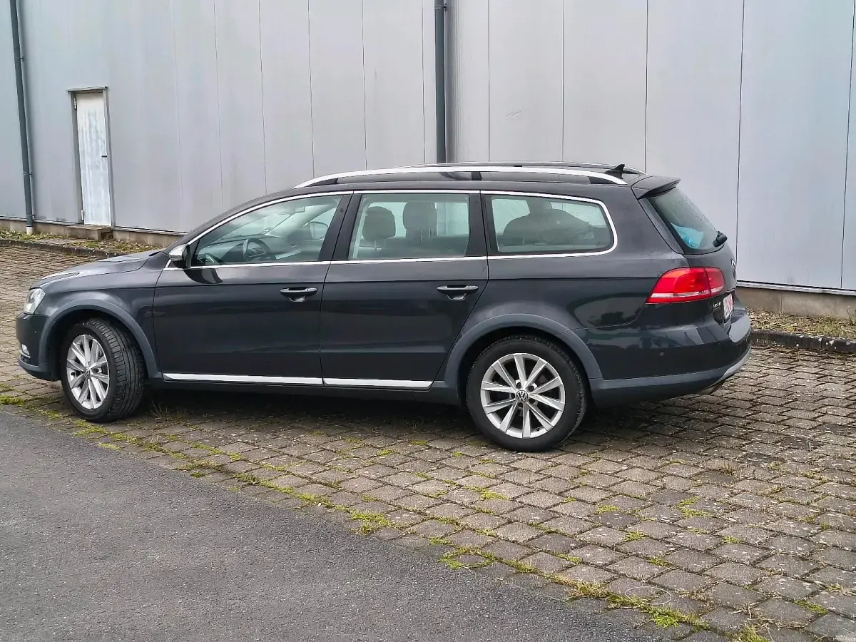 Gebraucht VW Passat Alltrack 140 PS (102 kW) 2012 Grau Kombi