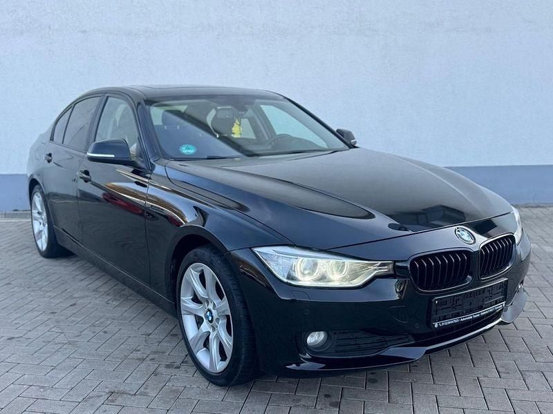 Schwarz Gebraucht 2014 BMW 316 Comfort Edition Limousine | 7.900 € (Superpreis) - Bild 1/4