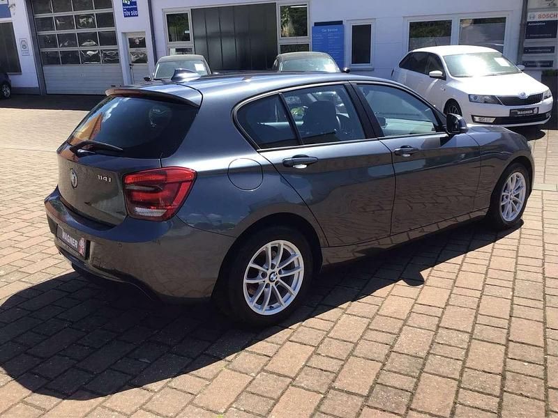 Gebraucht BMW 114 Advantage 102 PS (75 kW) 2015 Mineralgrau Kleinwagen