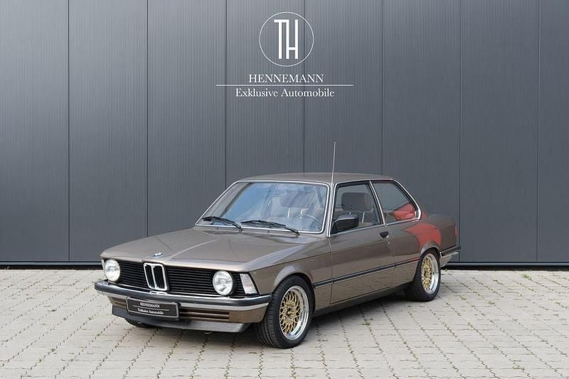 Bahamabeige metallic Gebraucht 1984 BMW 315 Kleinwagen | 28.980 € - Bild 1/4