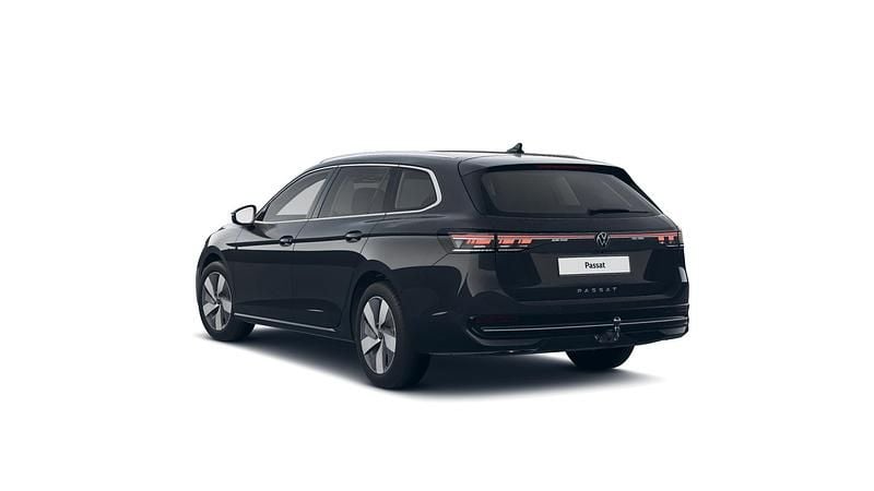 Gebraucht VW Passat Elegance 150 PS (110 kW) 2024 Grenadillschwarz metallic Kombi
