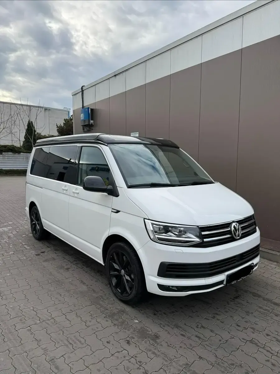 Gebraucht VW Multivan 199 PS (146 kW) 2019 Weiß Van / Kleinbus