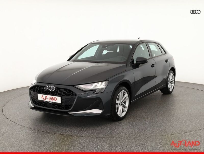 Grau Neu 2025 Audi A3 Sportback Limousine | 32.900 € (Guter Preis) - Bild 1/4