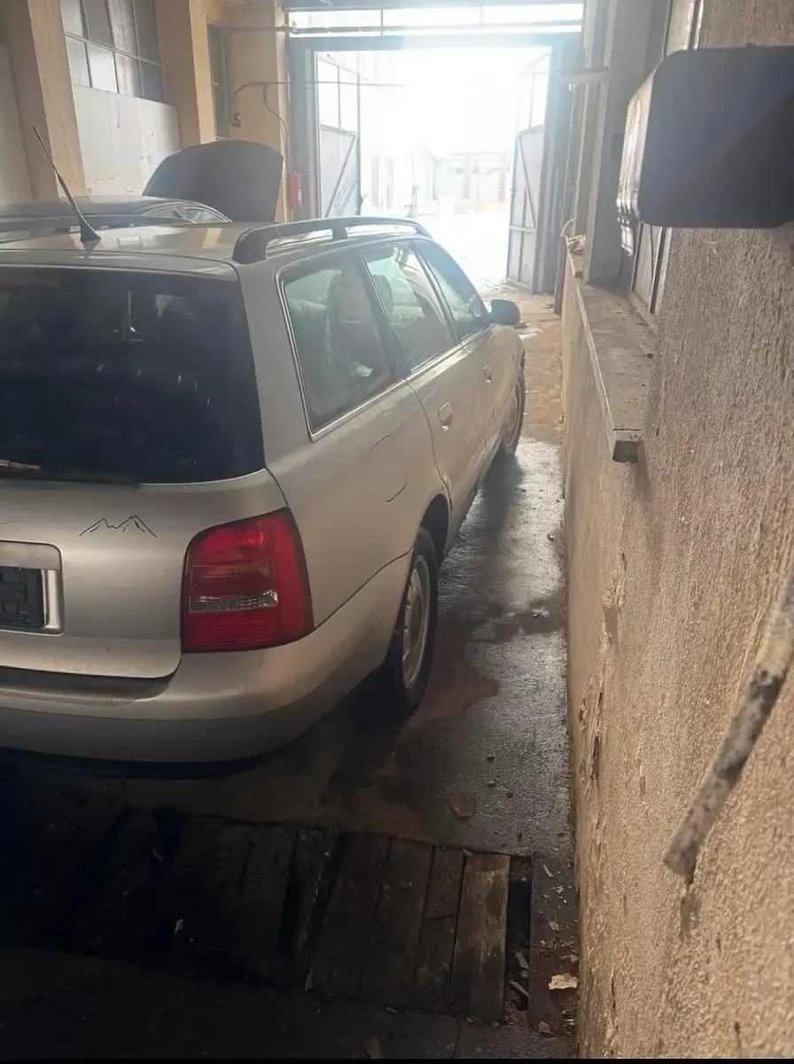 Gebraucht Audi A4 165 PS (121 kW) 1999 Silber Kombi