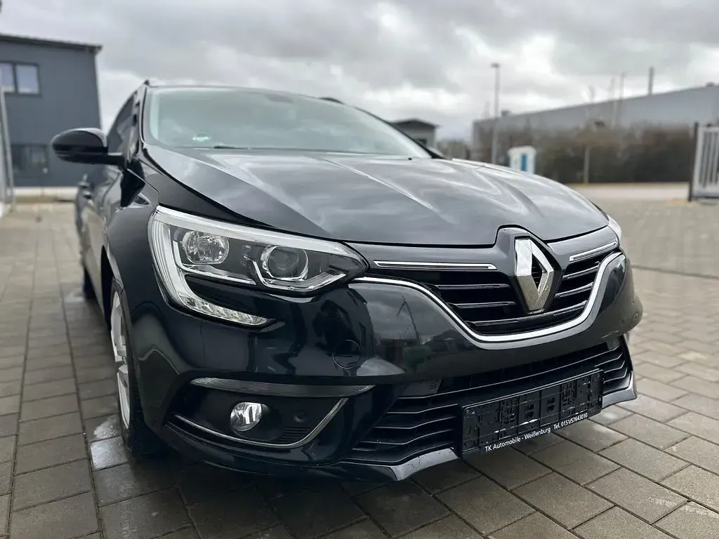 Gebraucht Renault Mégane 132 PS (97 kW) 2017 Schwarz Limousine