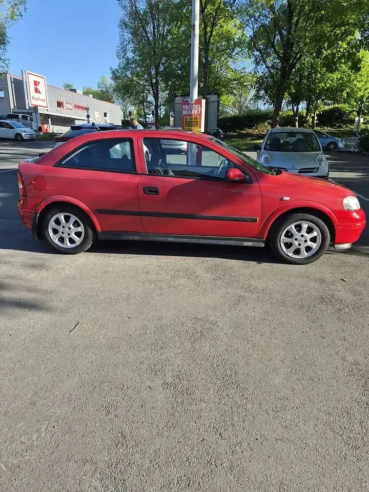 Usata Opel Astra 84 CV (61 kW) 2002 Rosso Coupé