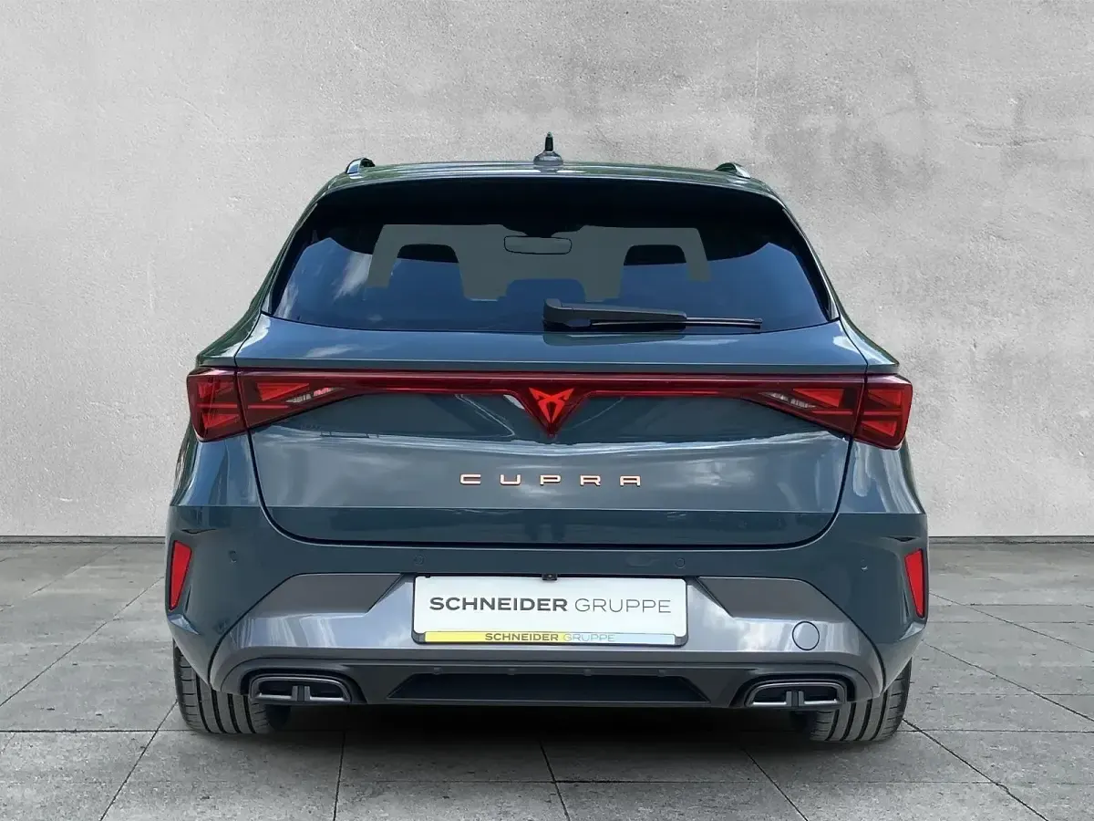 Gebraucht Cupra Leon 150 PS (110 kW) 2025 Blau Limousine