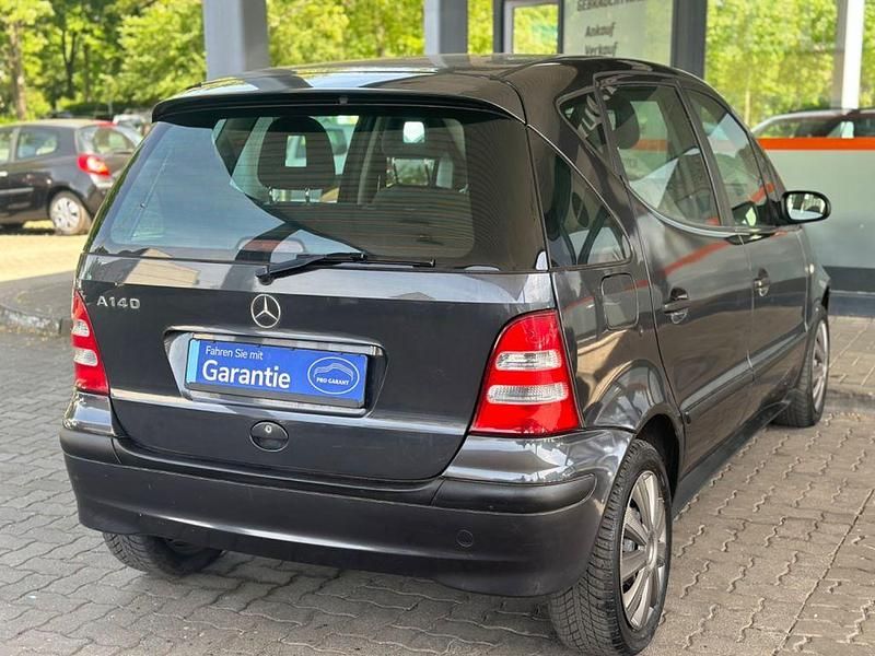 Gebraucht Mercedes A140 Avantgarde 82 PS (60 kW) 2001 Grau Van / Kleinbus