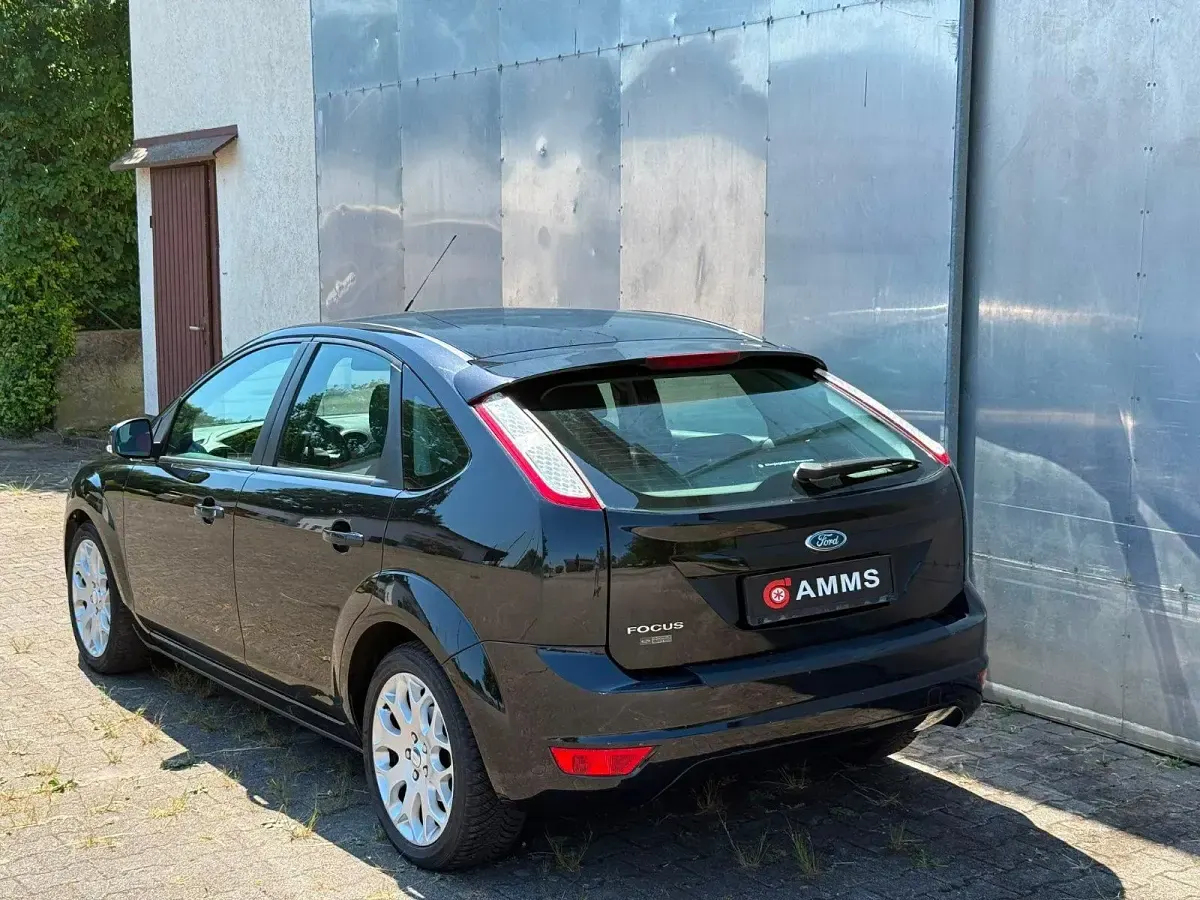 Gebraucht Ford Focus Sport 116 PS (85 kW) 2009 Schwarz Limousine