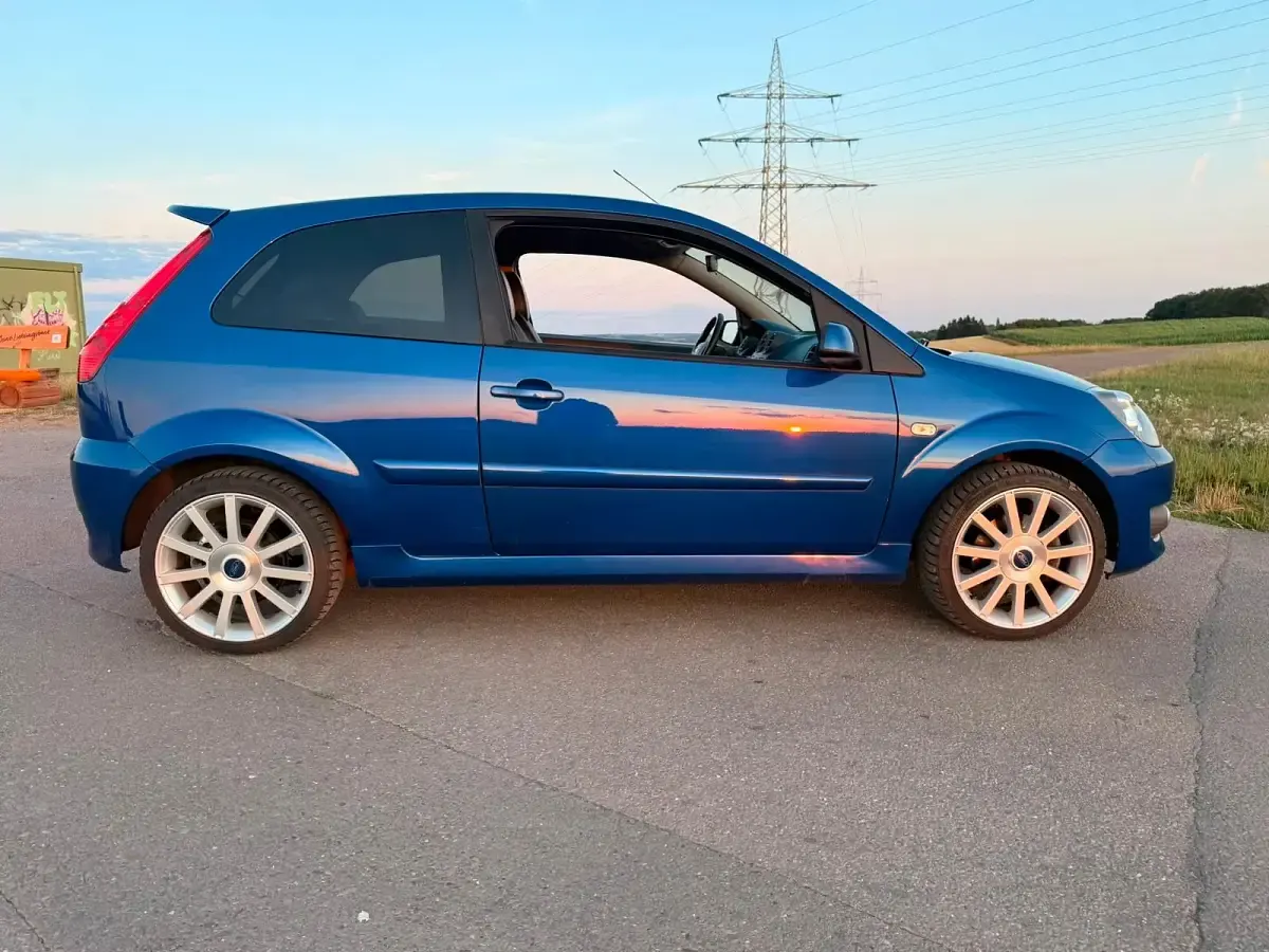 Gebraucht Ford Fiesta ST 150 PS (110 kW) 2008 Blau Kleinwagen