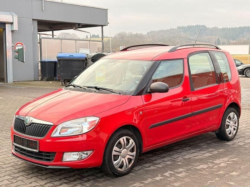 Rot Gebraucht 2011 Skoda Roomster Van / Kleinbus | 2.800 € (Guter Preis) - Bild 1/4