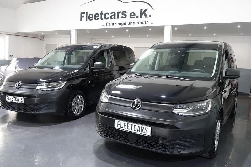 Gebraucht VW Caddy 102 PS (75 kW) 2022 Schwarz Van / Kleinbus