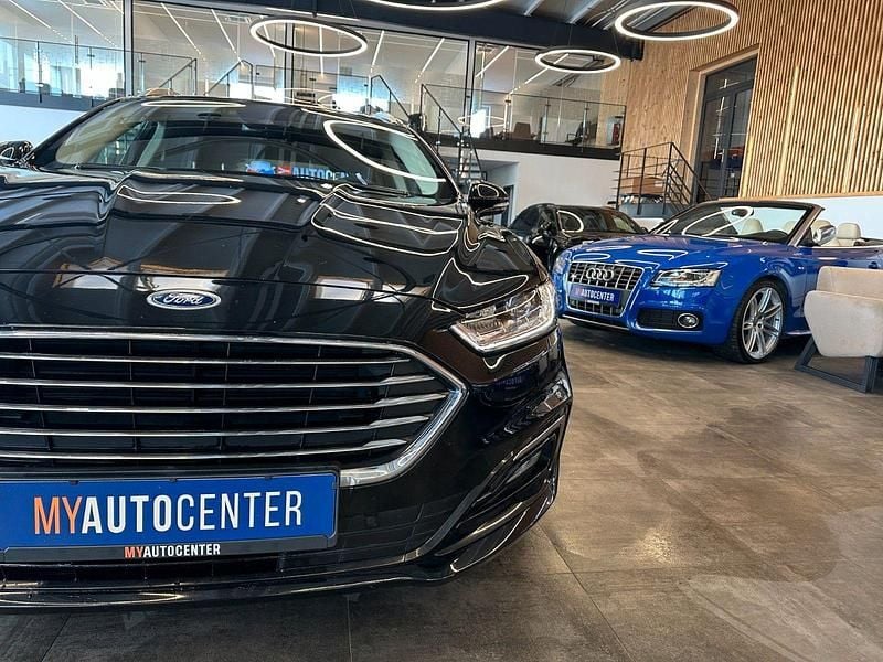 Gebraucht Ford Mondeo Titanium 190 PS (139 kW) 2019 Schwarz Kombi
