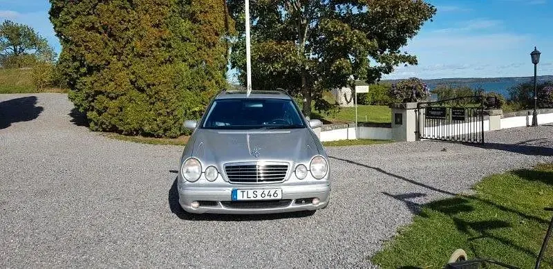 Gebraucht Mercedes E55 AMG AMG 354 PS (260 kW) 2001 Silber Limousine