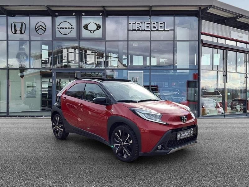Gebraucht Toyota Aygo 72 PS (52 kW) 2022 Rot Kleinwagen