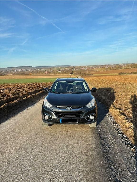 Gebraucht Hyundai ix35 Comfort 163 PS (119 kW) 2010 Schwarz SUV