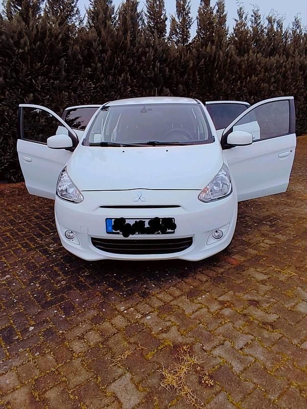 Gebraucht Mitsubishi Space Star 80 PS (58 kW) 2016 Weiß Kleinwagen