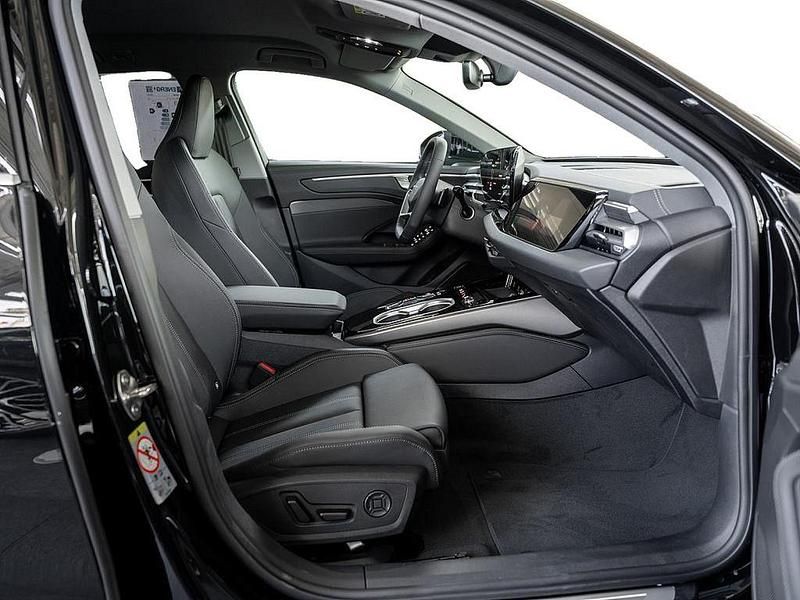 Gebraucht Audi A6 Sport 204 PS (150 kW) 2025 Mythosschwarz Kombi