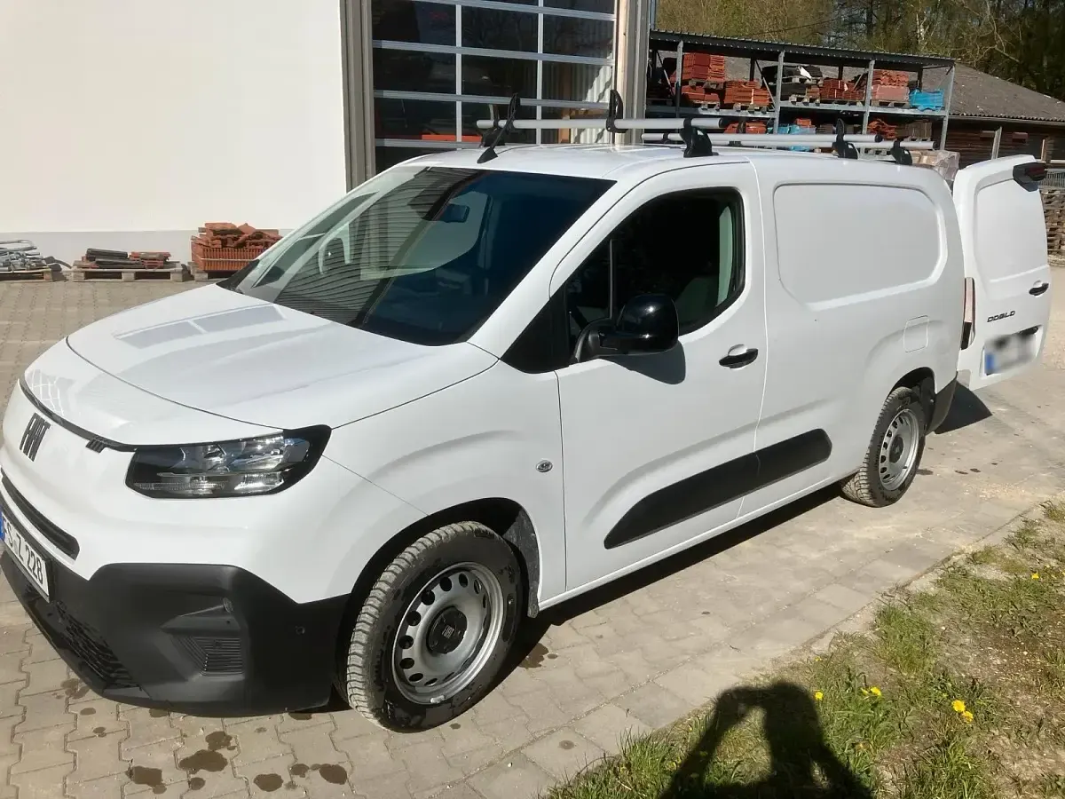 Usata Fiat Doblò 131 CV (96 kW) 2025 Bianco Monovolume
