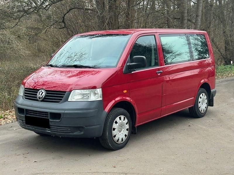 Gebraucht VW Caravelle 131 PS (96 kW) 2007 Rot Van / Kleinbus