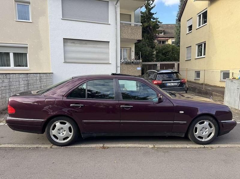 Gebraucht 1997 Mercedes E280 Avantgarde Limousine | 5.499 € (Fairer Preis) - Bild 1/4