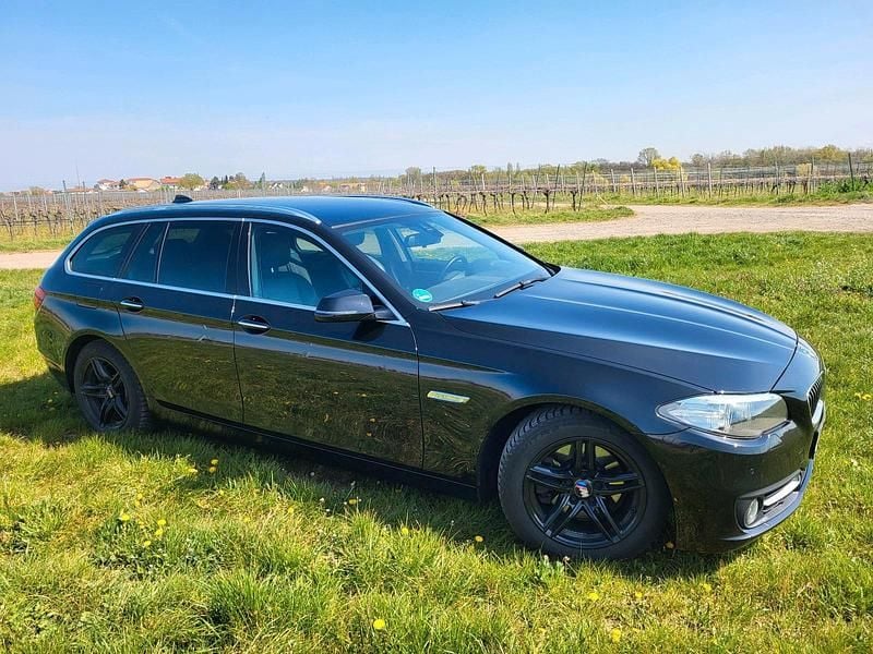 Gebraucht BMW 520 190 PS (139 kW) 2016 Schwarz Kombi