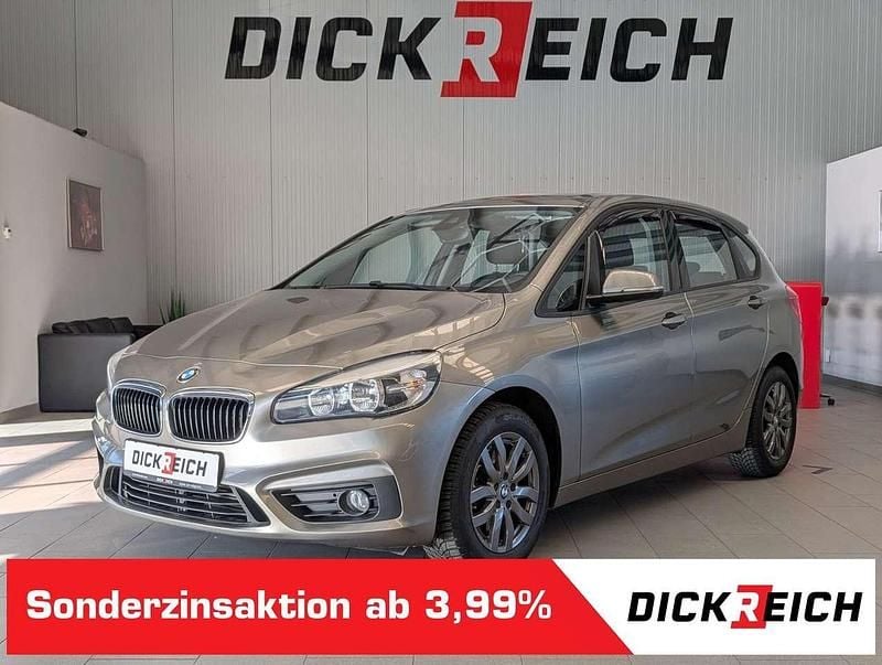 Gebraucht BMW 220 Advantage 192 PS (141 kW) 2016 Platinsilber metallic Van / Kleinbus