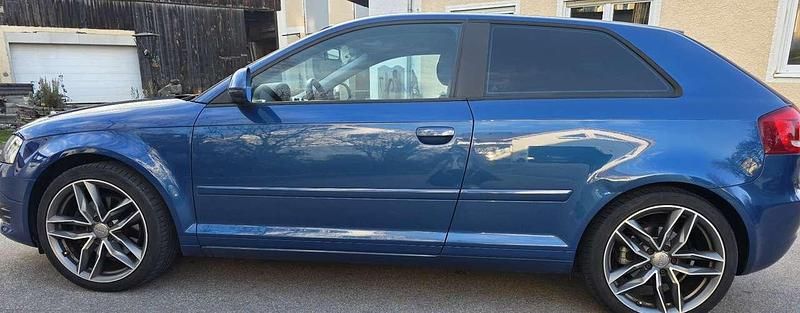 Gebraucht Audi A3 Ambition 140 PS (102 kW) 2010 Blau Kleinwagen