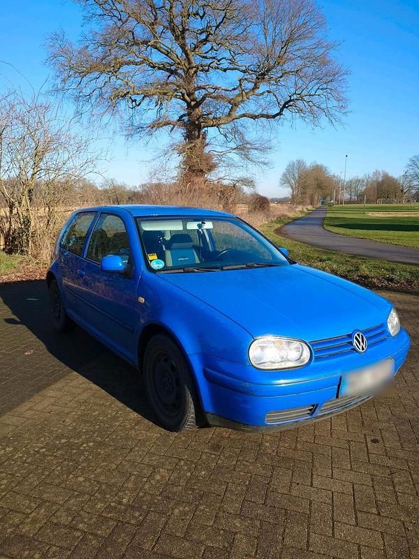 Gebraucht VW Golf IV 75 PS (55 kW) 1999 Blau Kleinwagen
