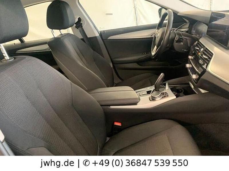 Gebraucht BMW 545e 394 PS (289 kW) 2021 Schwarz Limousine