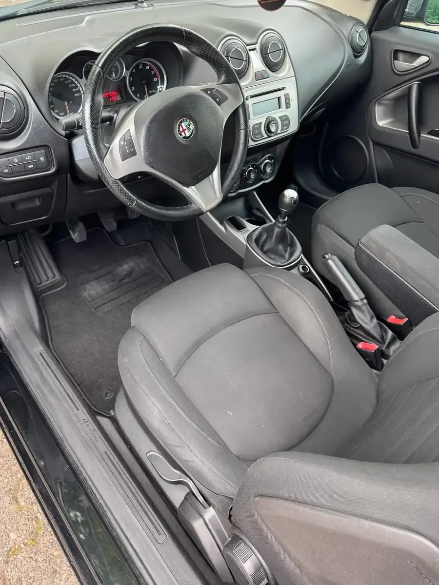 Gebraucht Alfa Romeo MiTo 77 PS (56 kW) 2014 Schwarz Kleinwagen