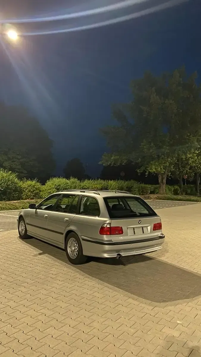 Gebraucht BMW 528 193 PS (141 kW) 2000 Silber Kombi