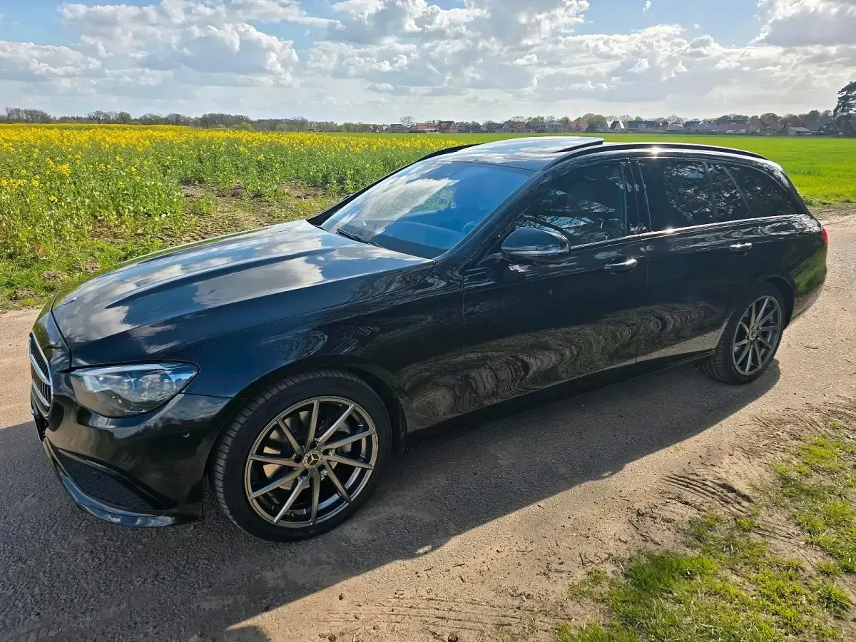 Gebraucht Mercedes E200 197 PS (144 kW) 2021 Schwarz Kombi